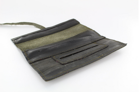 il Morello - Compact Tobacco Pouch in Leather